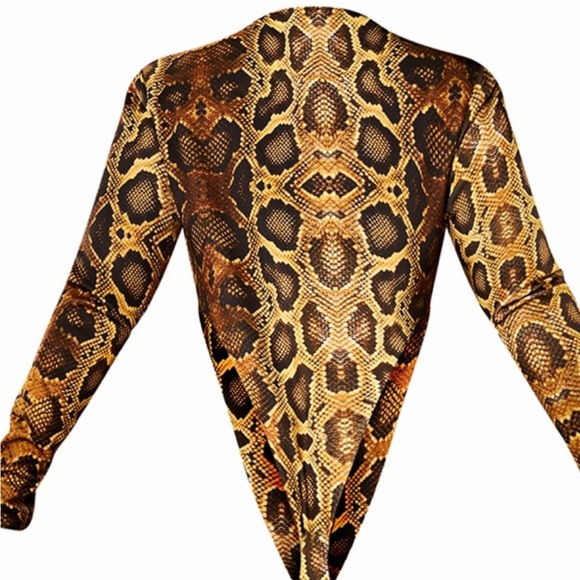 PLUS SIZE PLUNGE BODY SUIT - Picture 4 of 4